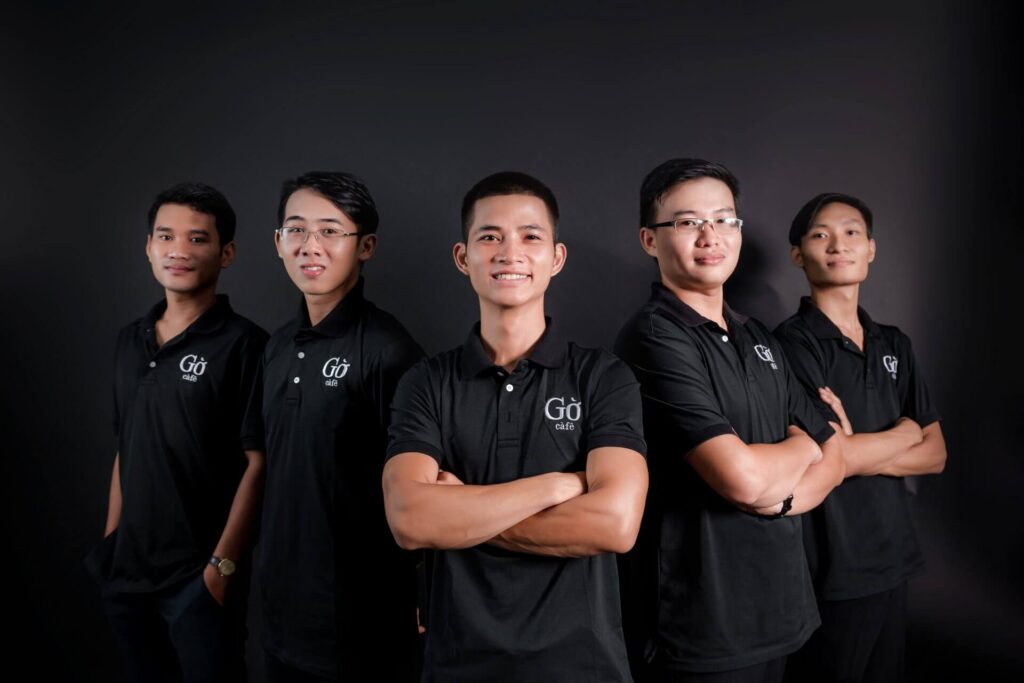 chup-anh-nhan-vien-cong-ty-360i-Agency-1024x683